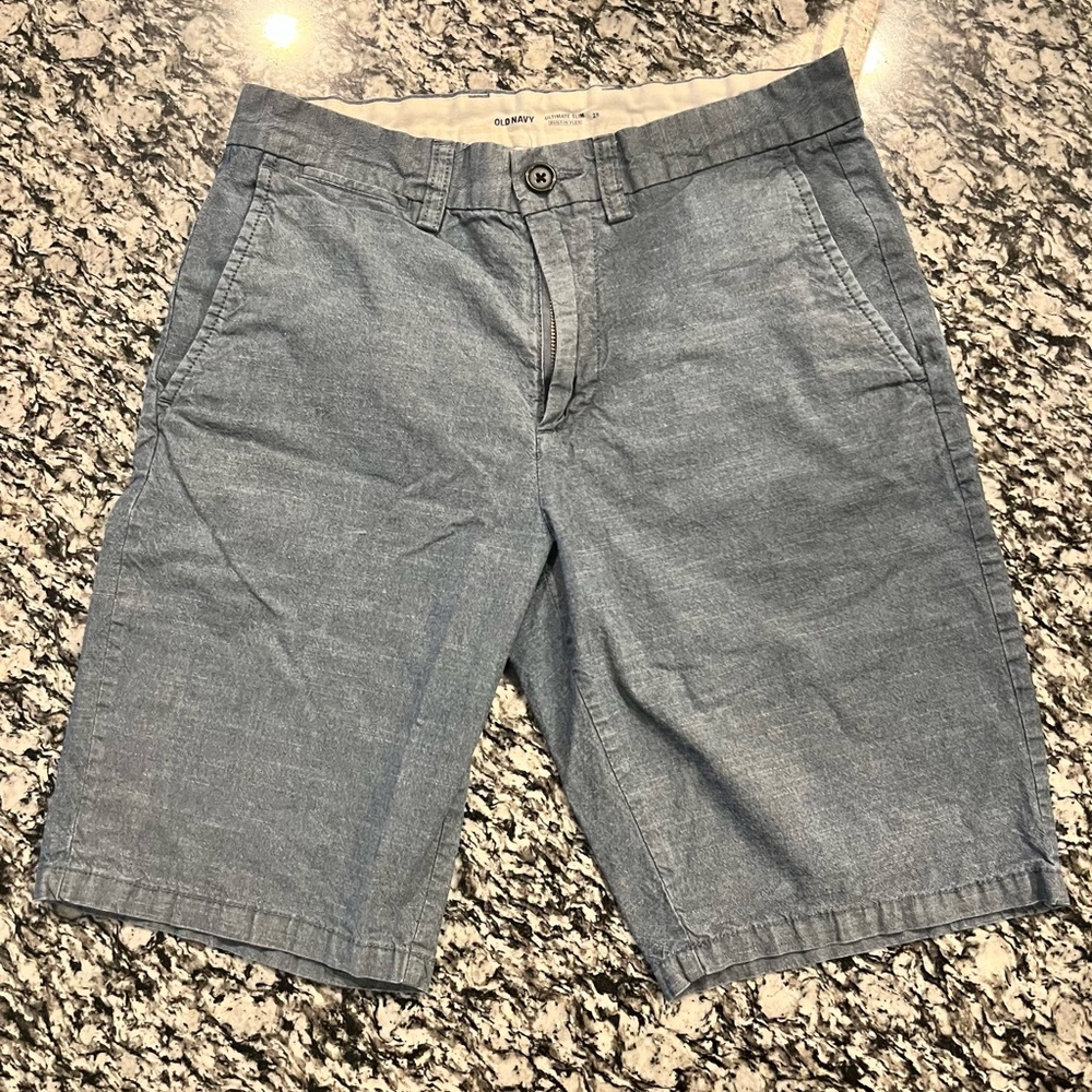 Men’s Old Navy Bermuda Shorts - Size 29